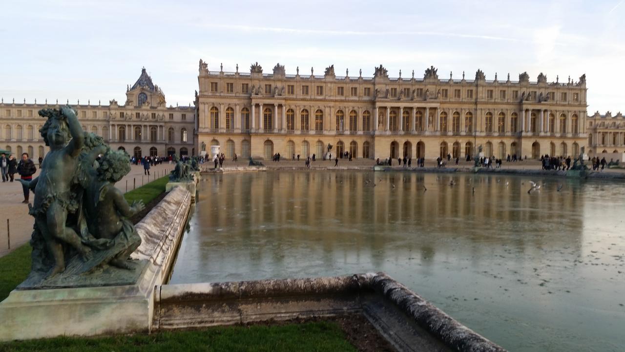 Les Versaillaises Versailles Esterno foto